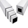 Oneindig veelzijdig, gemakkelijk te vervaardigen 6063-T5 ASTM B241 Aluminiumlegeringspijp 50x50mm Vierkante buis x 2mm WT 5.8m