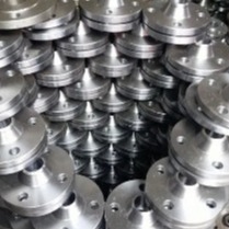 ASME B16.5 Sweishalsflens RF/RTJ Water-oliepijpsysteem Aanpasbaar materiaal NPS 1/2"-24" Klasse 150#-2500# Sch5s-SchXXS