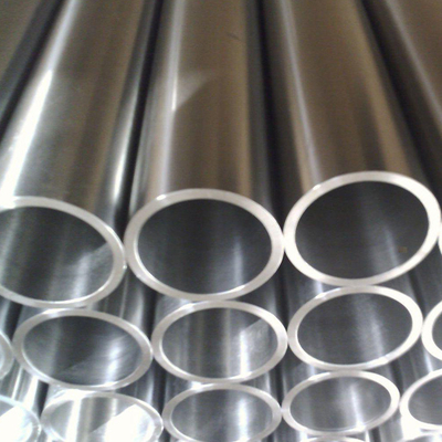 Gepersonaliseerde naadloze buis van titaniumlegering ASTM B338/B861/B862 met glad oppervlak