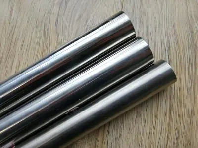 Naadloze titaniumbuizen Klasse 1/Klasse 2 Puur titanium Vierkante rechthoekige buizen Medische toepassingen Buigen / Lassen / Snijden