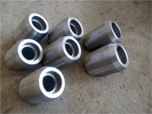 ASME B16.9 Socket Welding Coupling Aanpasbaar materiaal zoals koolstofstaal roestvrij staal NPS1/2"-60" Vinnige levering Lage MOQ