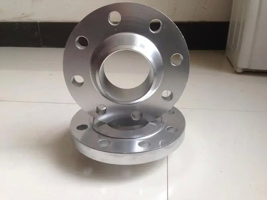 Flangen van legeringsstaal voor machines A182 F304/304L F316/316L B16.5 gesmeed staal voor stabiele verbindingen