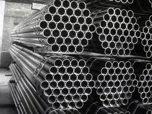 Naadloze stalen buis met schroefdraad en gepolijst oppervlak en aangepaste lengte voor industriële toepassingen