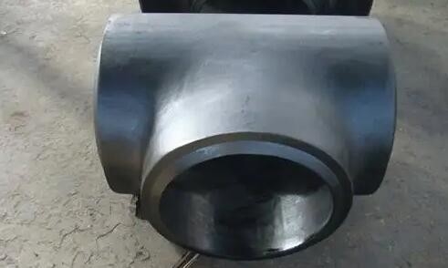 Naadloos Recht T-stuk 24 Legering 200 ASTM/UNS N02200 van het Uiteindelassen van“ *24“ SCH40