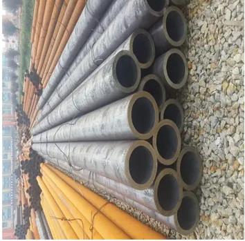 Pijp, Diameter: 24“, Sch: S-STD, ASME B36.10M, Einden: BEN, Materiaal: ASTM A106 Gr. B.