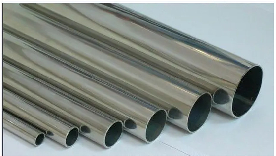 Pijp, Diameter: 30“, Sch: S-STD ASME B36.10M, Einden: BE, ASTM A672 Gr. B 60 - Cl. 12.
